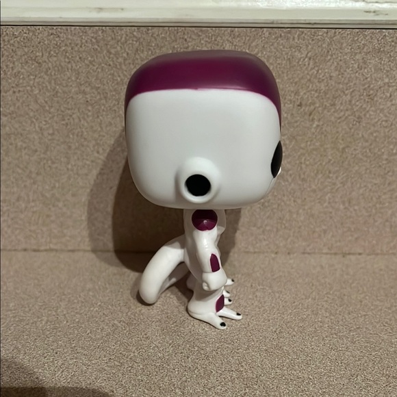 Funko Pop! Dragon Ball Z Frieza Figure - Picture 4 of 5